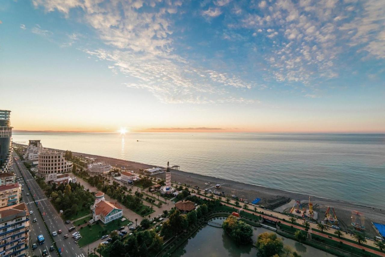 Orbi City Aparthotel Batumi Eksteriør bilde